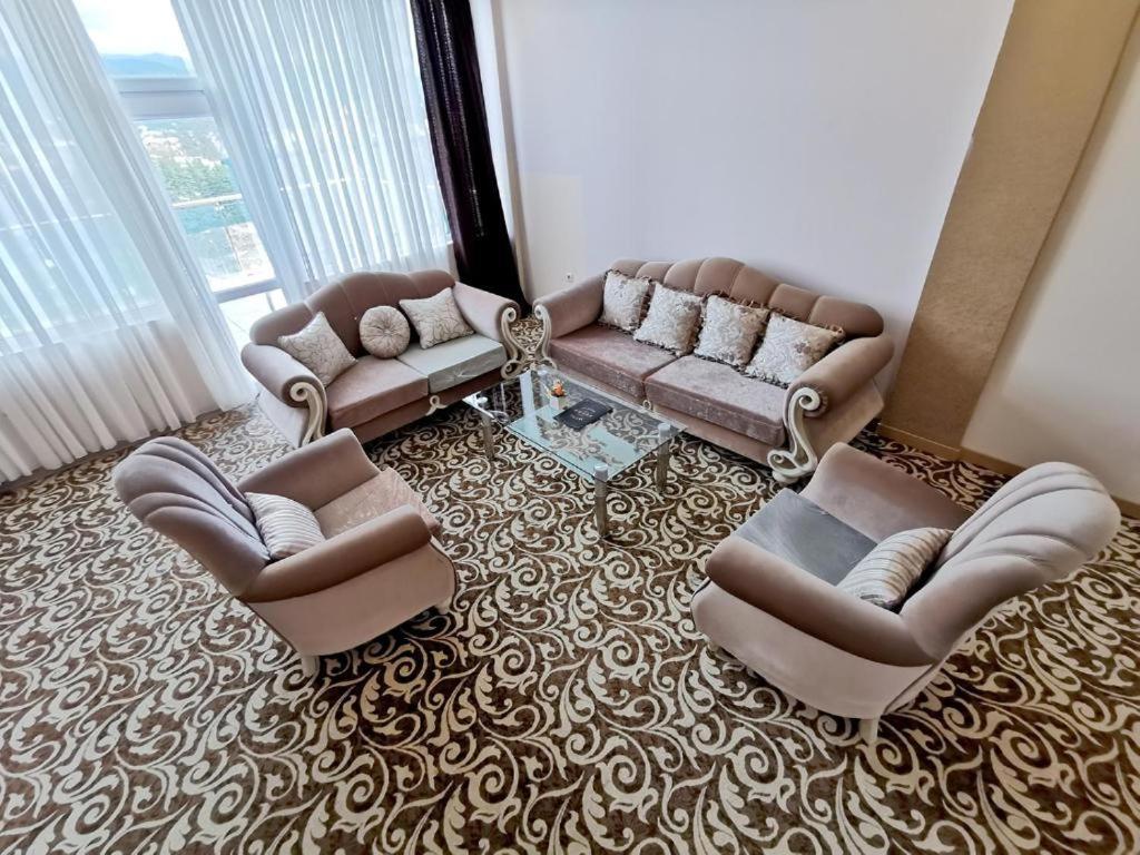 Grand Georgian Palace Batumi Eksteriør billede