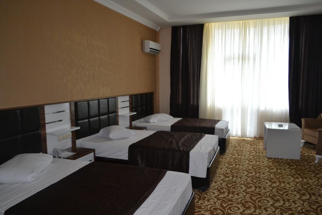 Grand Georgian Palace Batumi Værelse billede