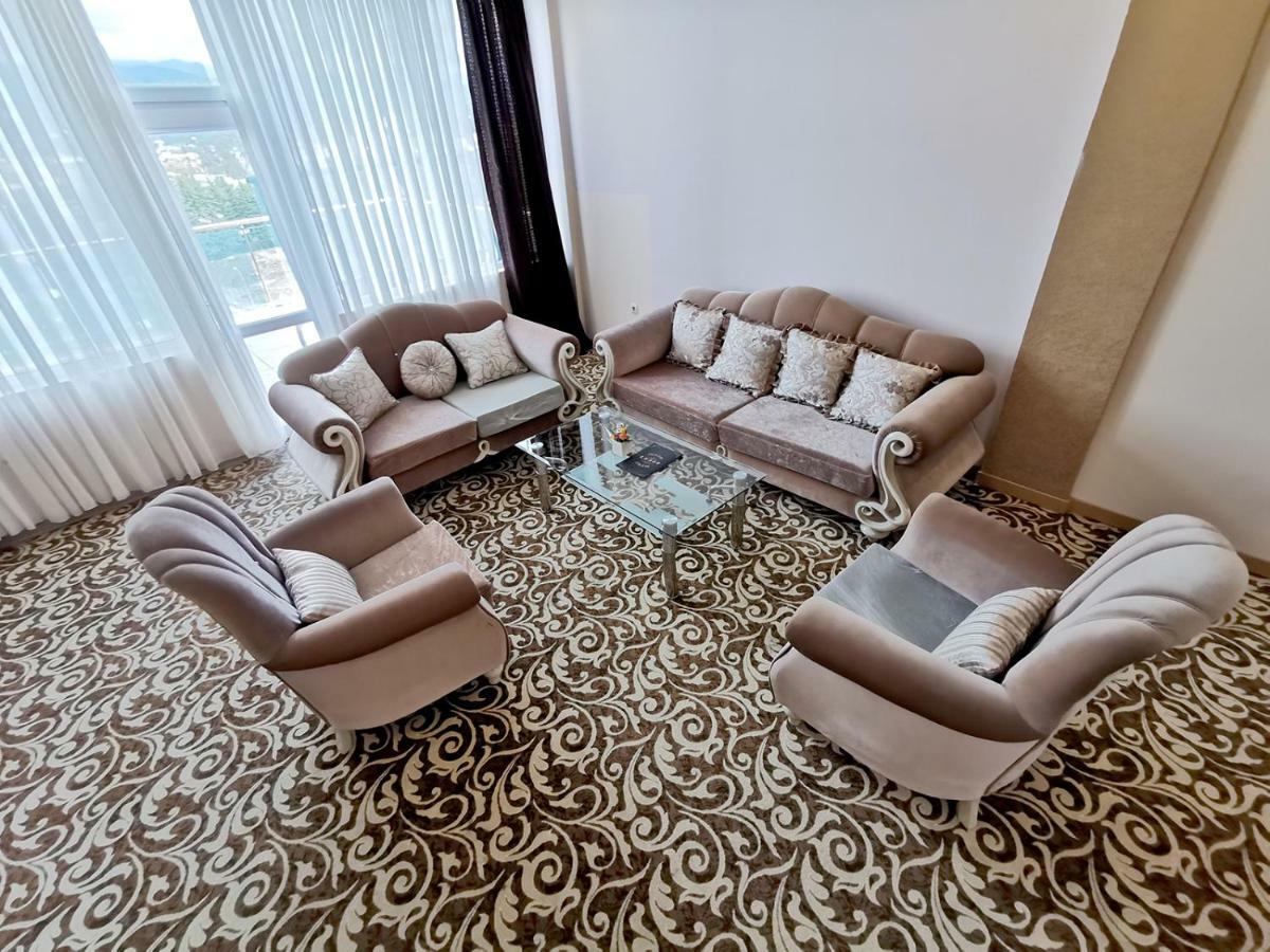 Grand Georgian Palace Batumi Eksteriør billede